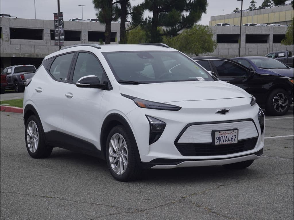 2023 Chevrolet Bolt EUV photo 1