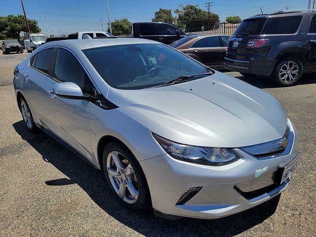 2017 Chevrolet Volt photo 1