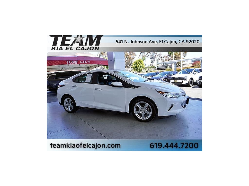 2017 Chevrolet Volt photo 1