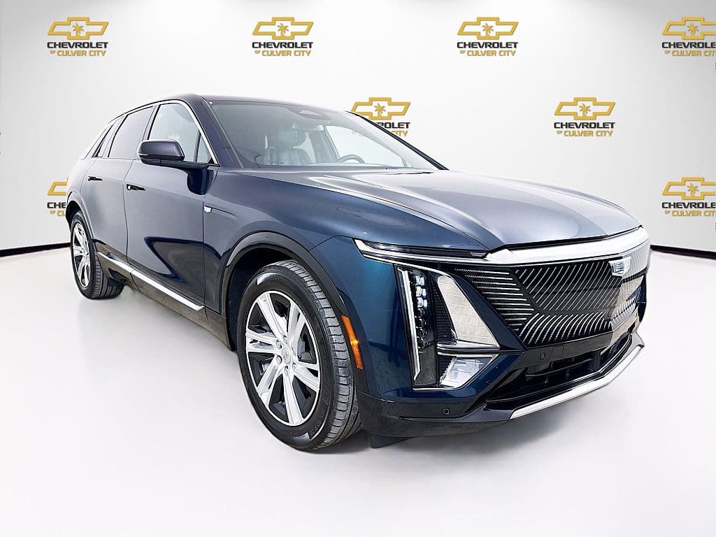 2024 Cadillac Lyriq photo 1