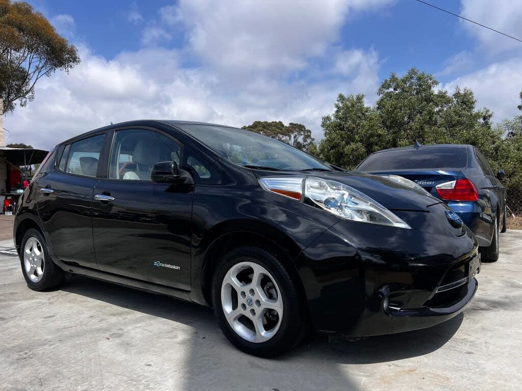 2013 Nissan Leaf photo 1