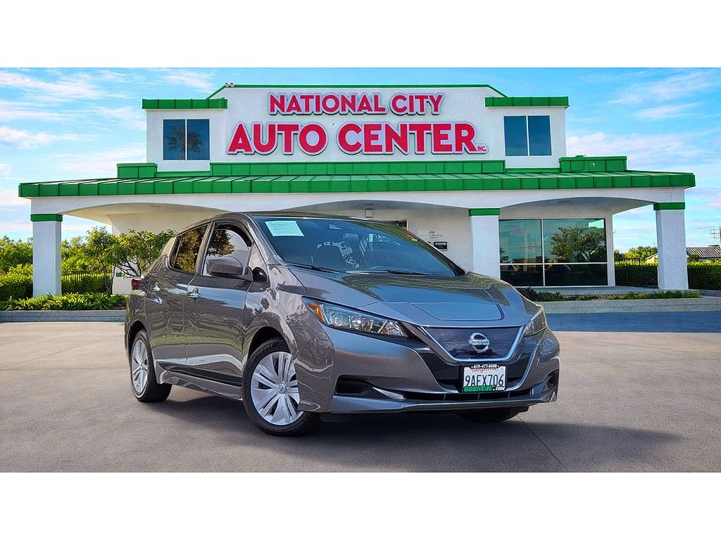 2022 Nissan Leaf photo 1