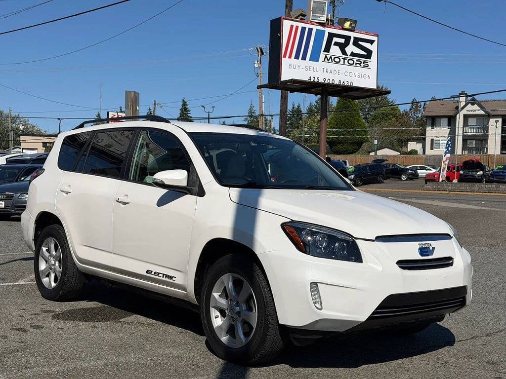 2014 Toyota RAV4 photo 1
