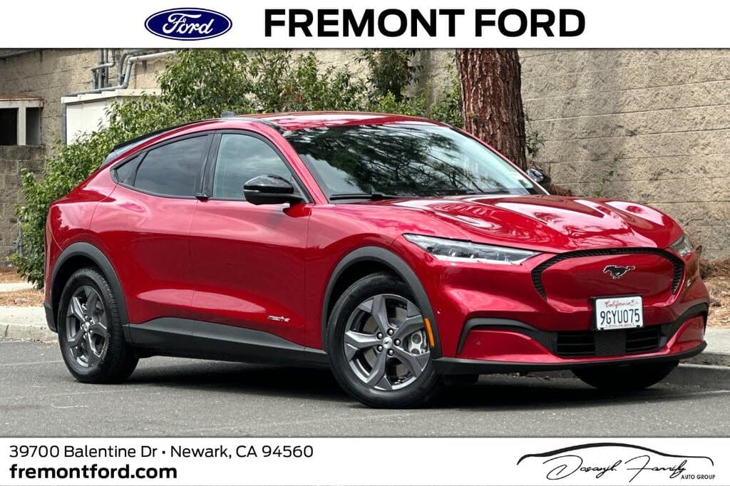 2023 Ford Mustang Mach-E photo 1