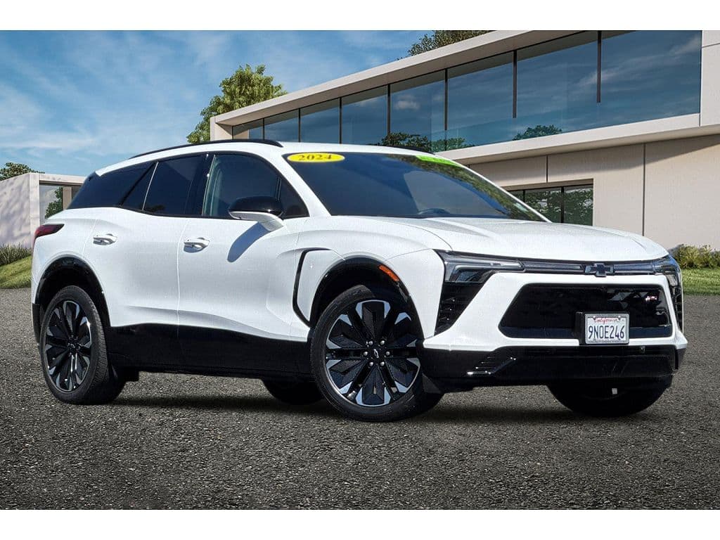 2024 Chevrolet Blazer EV photo 1