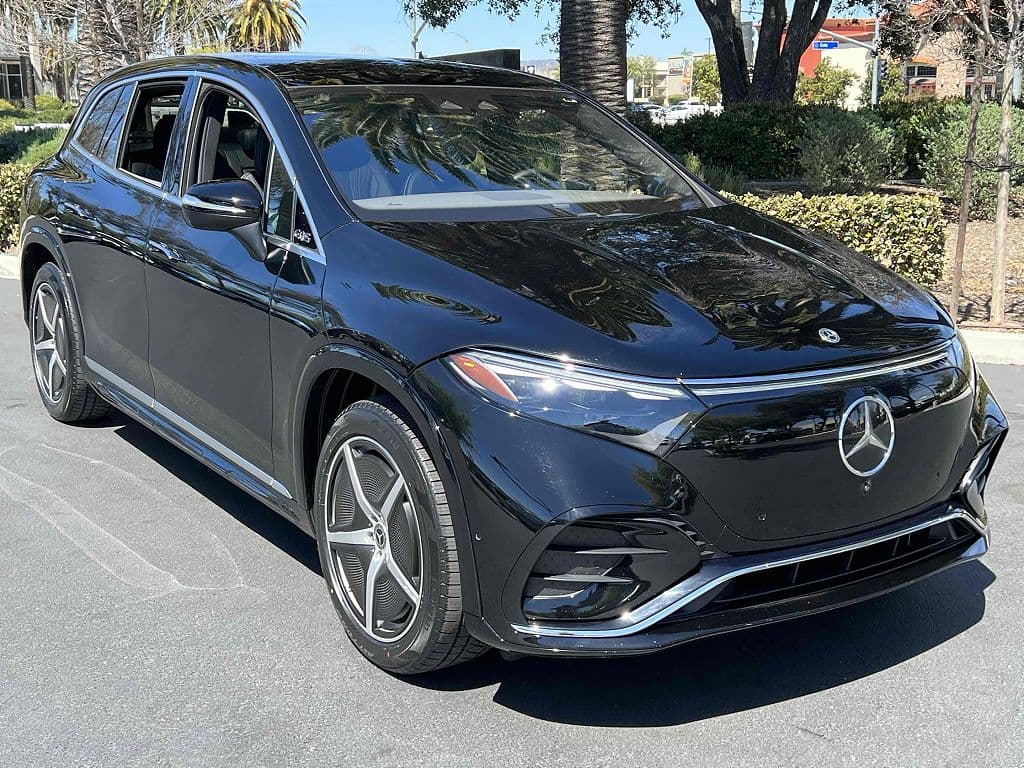 2023 Mercedes-Benz EQS photo 1