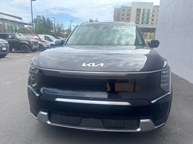 2026 Kia EV9 photo 1
