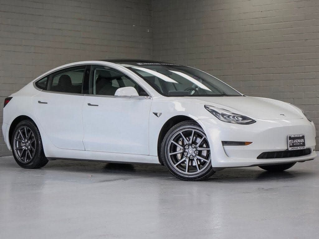 2020 Tesla Model 3 photo 1