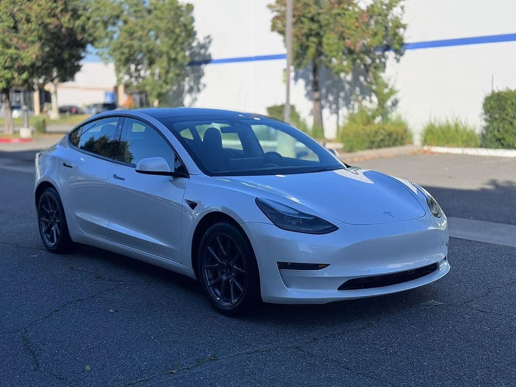 2022 Tesla Model 3 photo 1