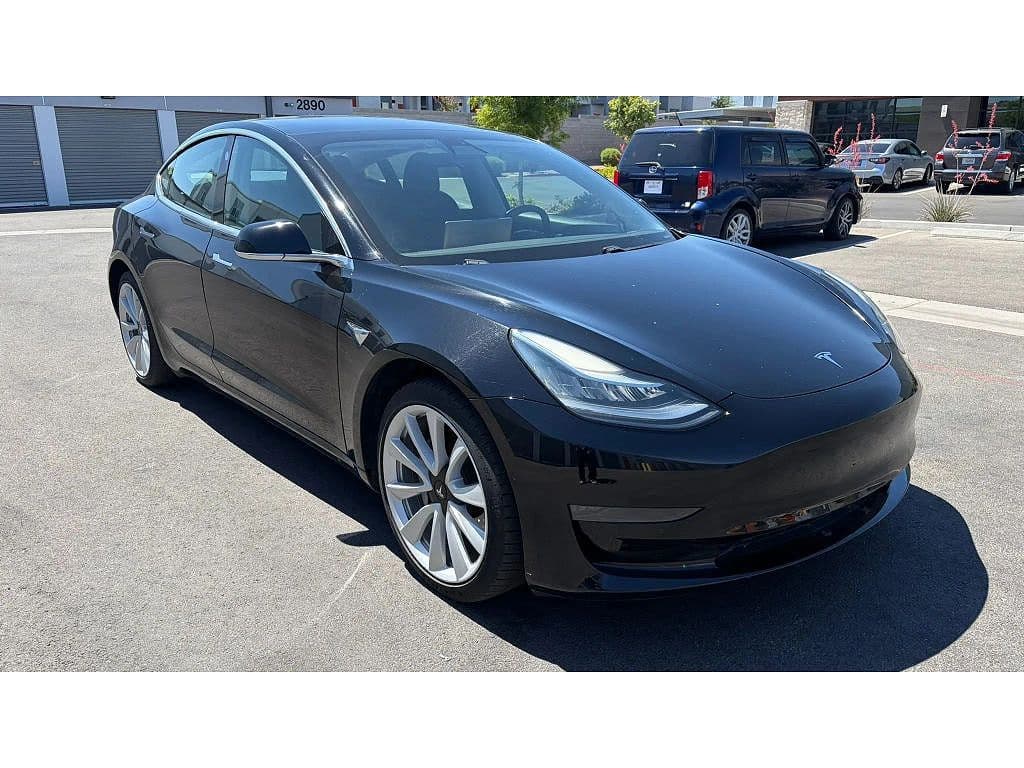 2020 Tesla Model 3 photo 1