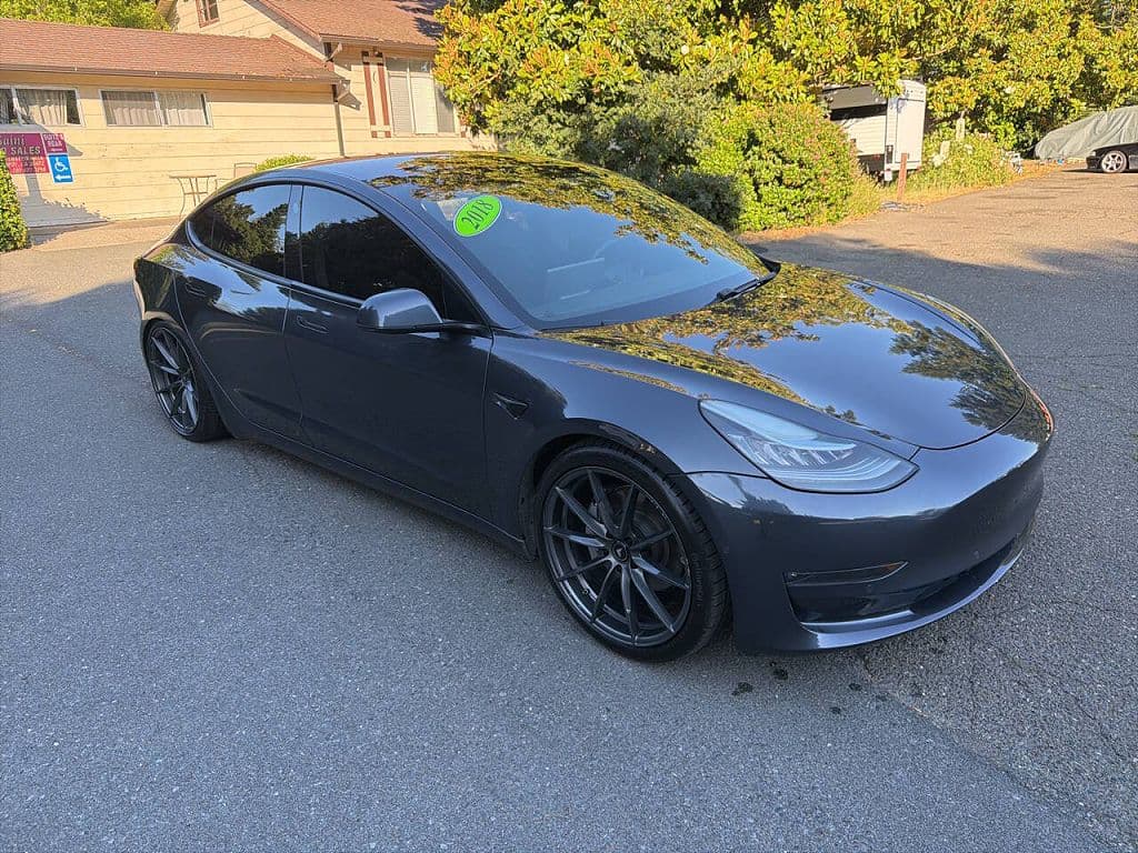 2018 Tesla Model 3 photo 1