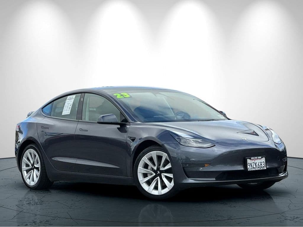 2023 Tesla Model 3 photo 1