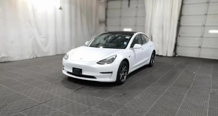 2018 Tesla Model 3 photo 1