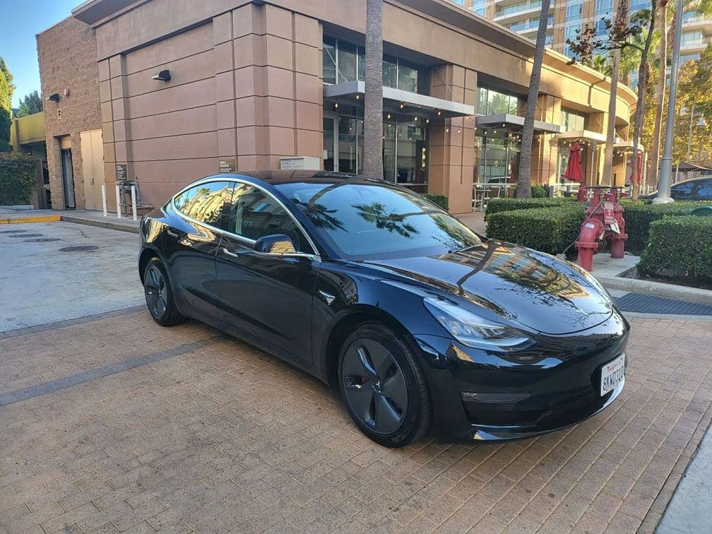2018 Tesla Model 3 photo 1