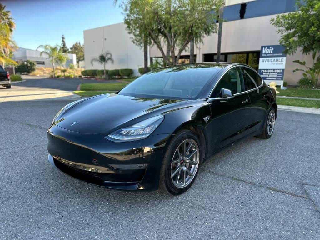 2018 Tesla Model 3 photo 1