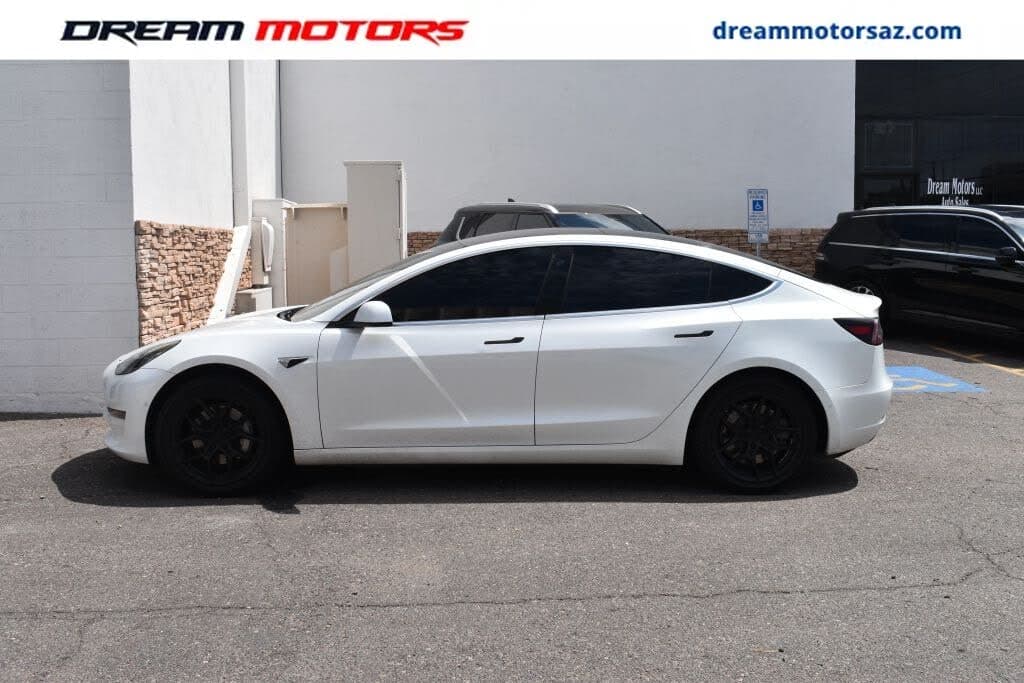 2019 Tesla Model 3 photo 1