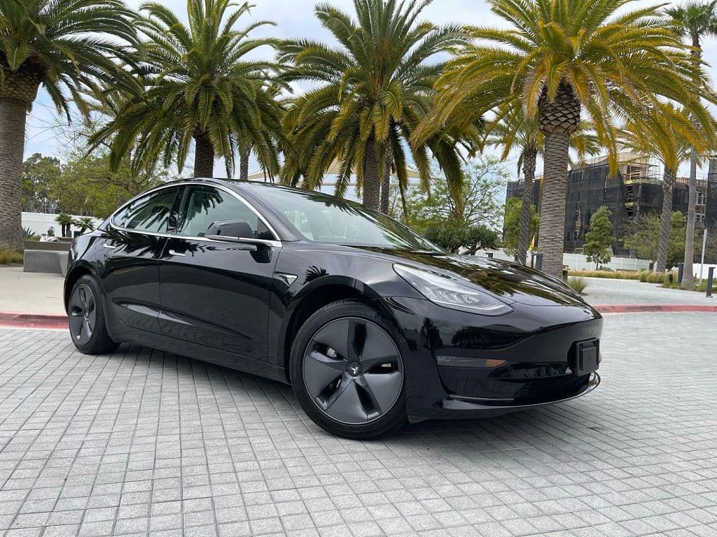 2019 Tesla Model 3 photo 1
