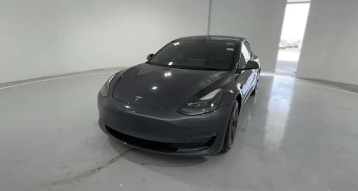 2023 Tesla Model 3 photo 1