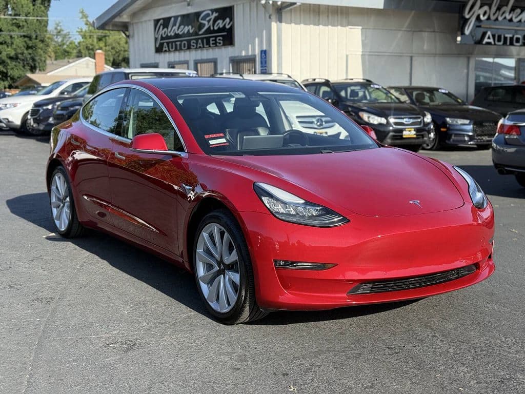 2018 Tesla Model 3 photo 1