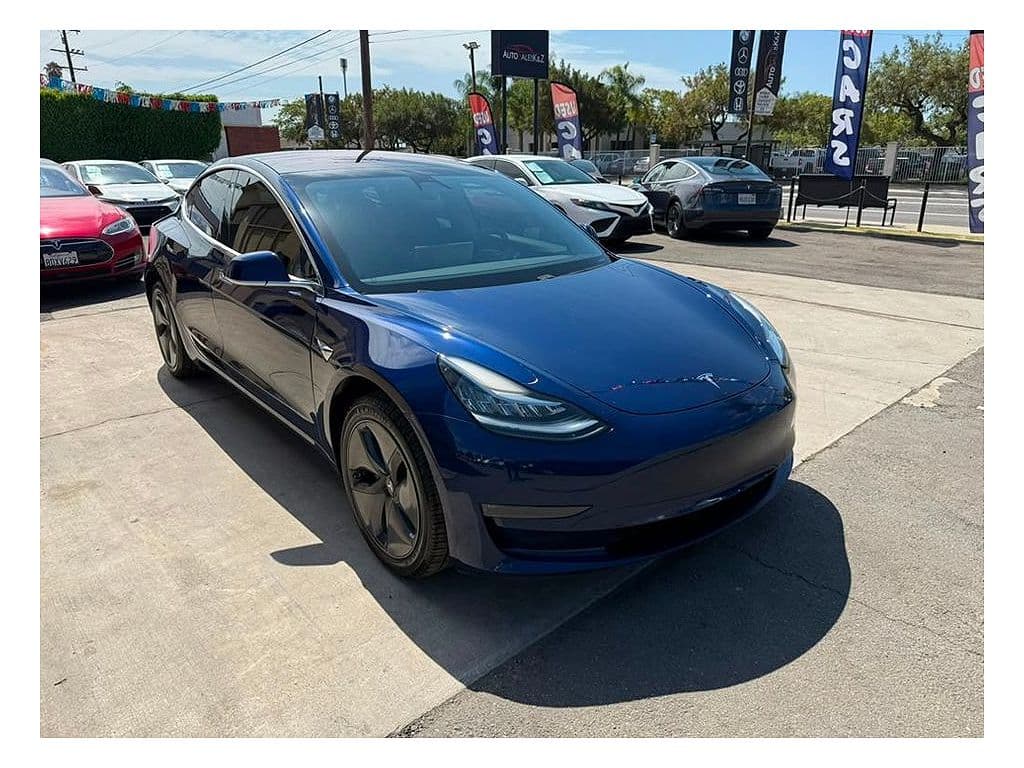 2018 Tesla Model 3 photo 1