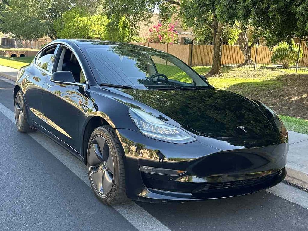 2018 Tesla Model 3 photo 1