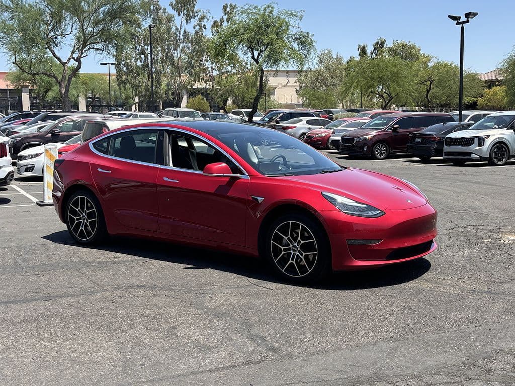 2020 Tesla Model 3 photo 1
