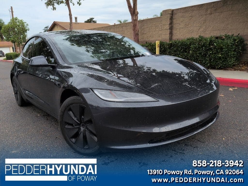 2025 Tesla Model 3 photo 1