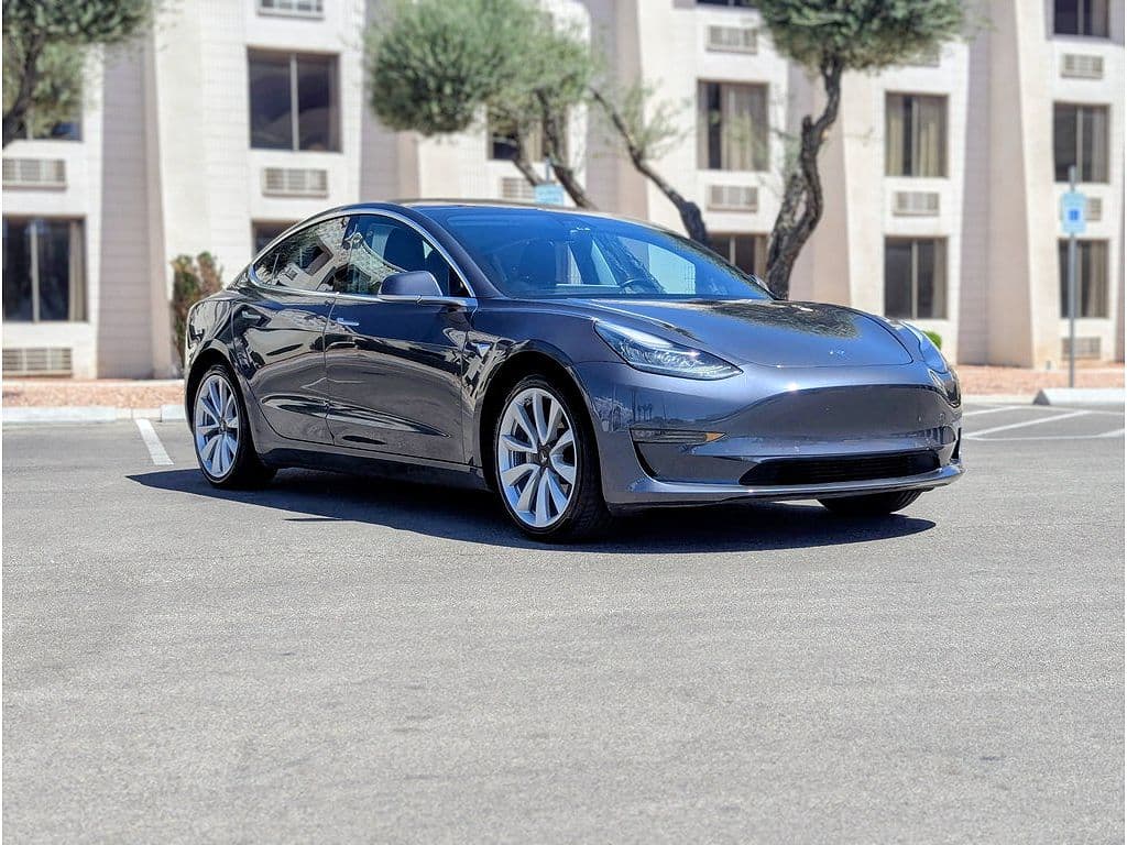 2018 Tesla Model 3 photo 1