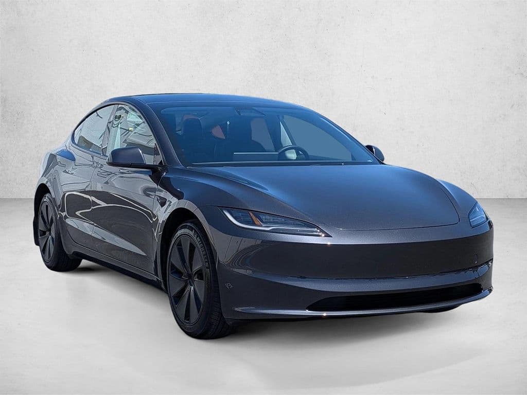 2025 Tesla Model 3 photo 1