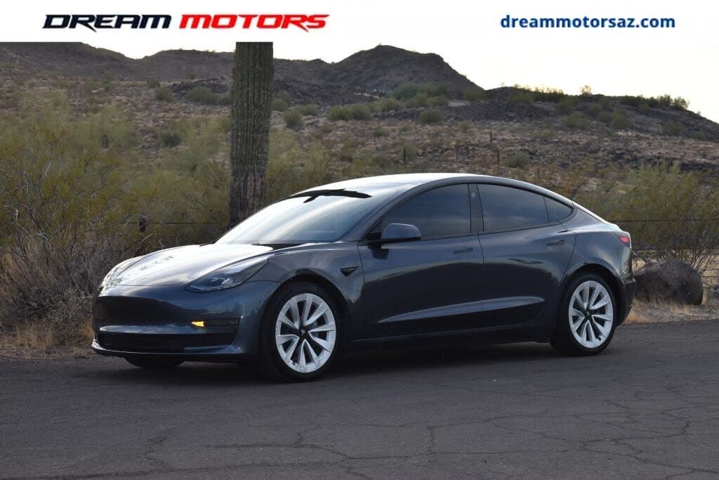 2023 Tesla Model 3 photo 1