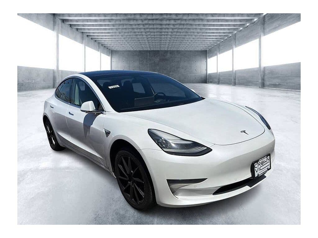 2020 Tesla Model 3 photo 1