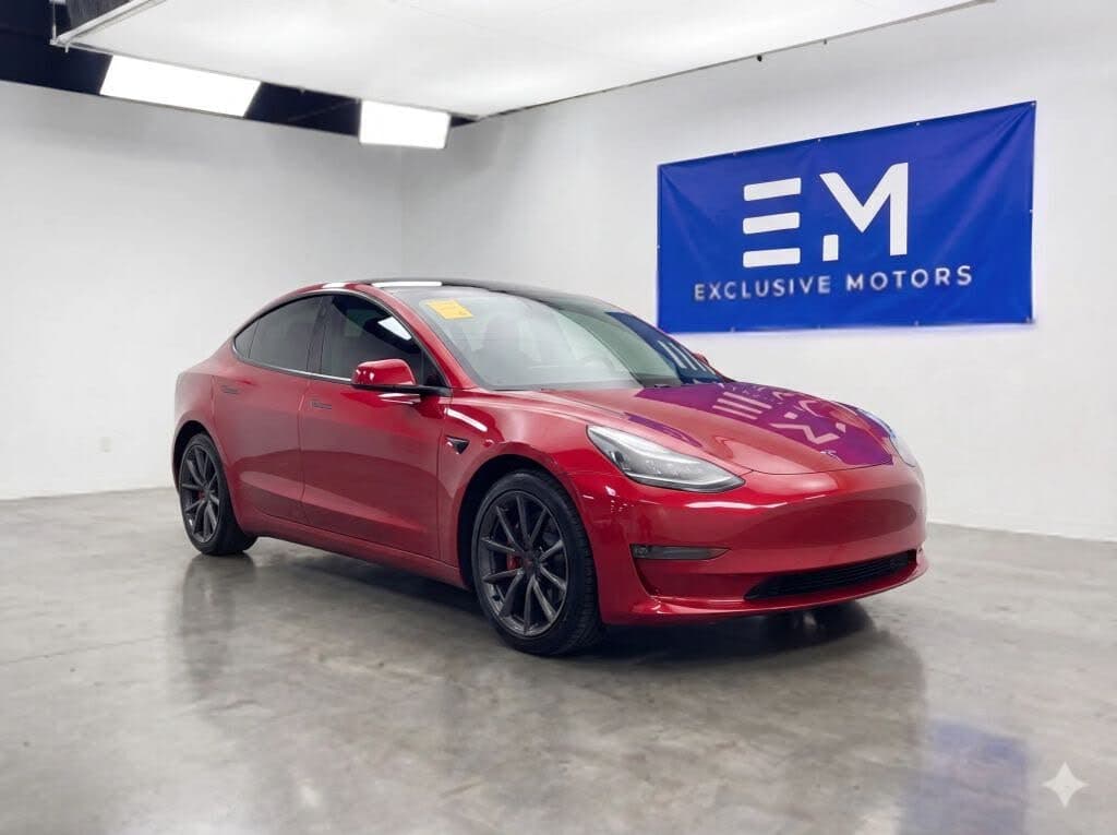 2024 Tesla Model 3 photo 1