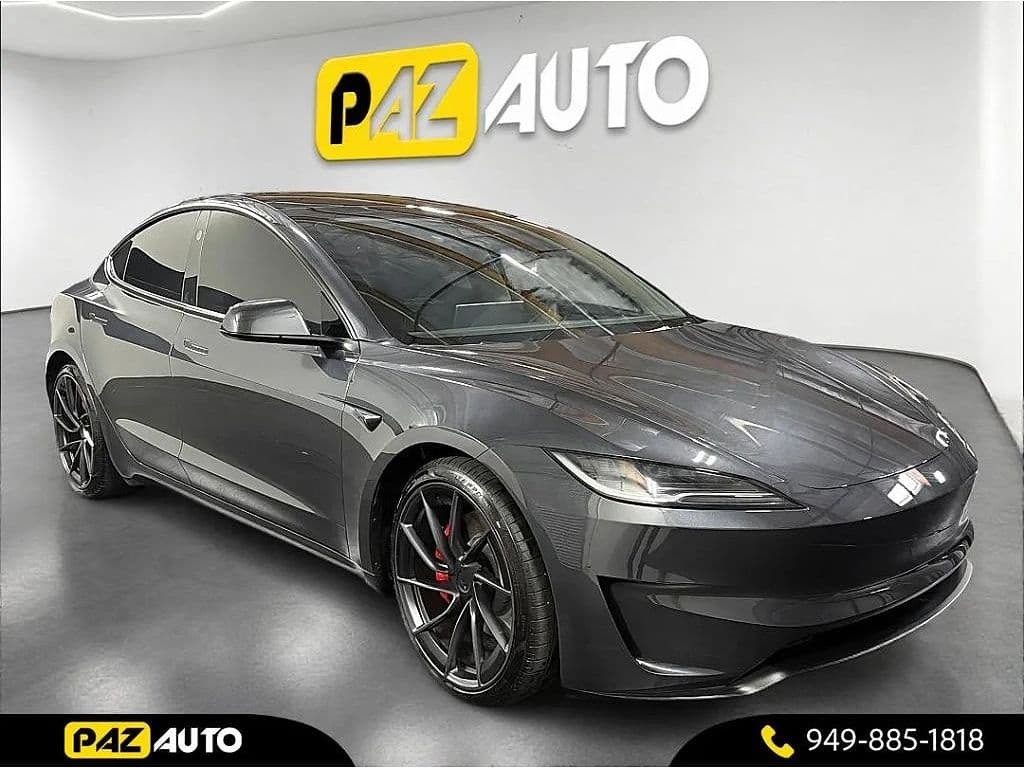 2024 Tesla Model 3 photo 1