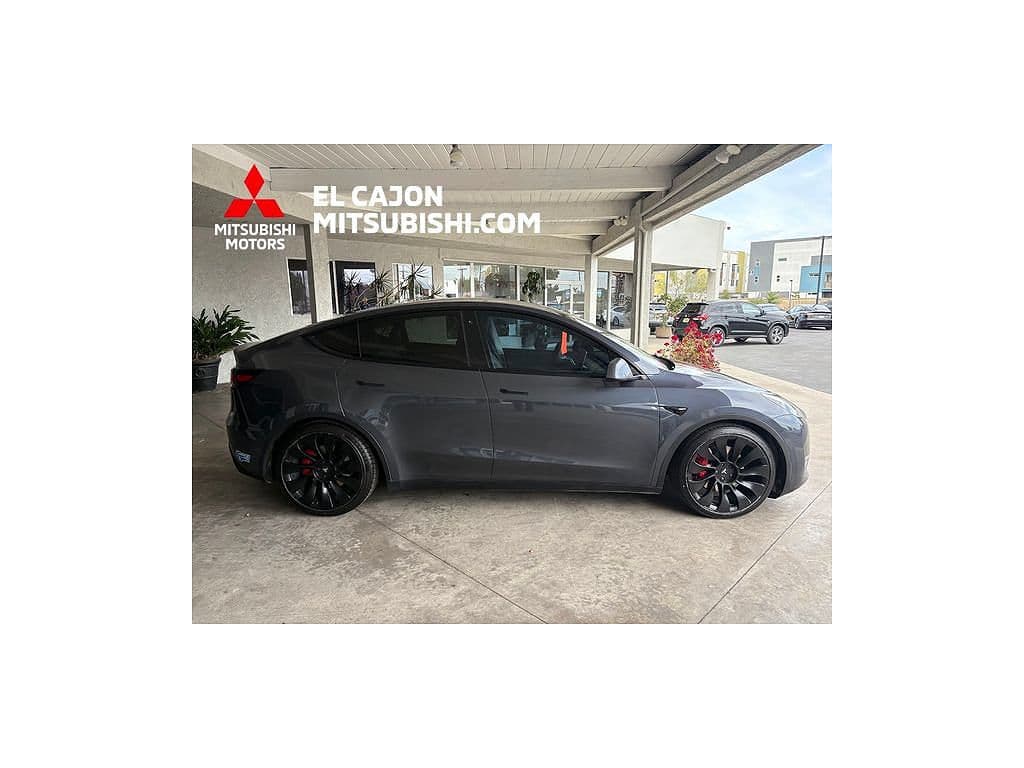 2020 Tesla Model Y photo 1