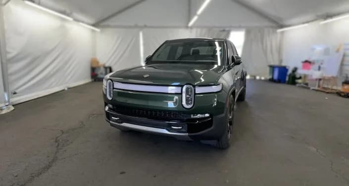 2023 Rivian R1T photo 1