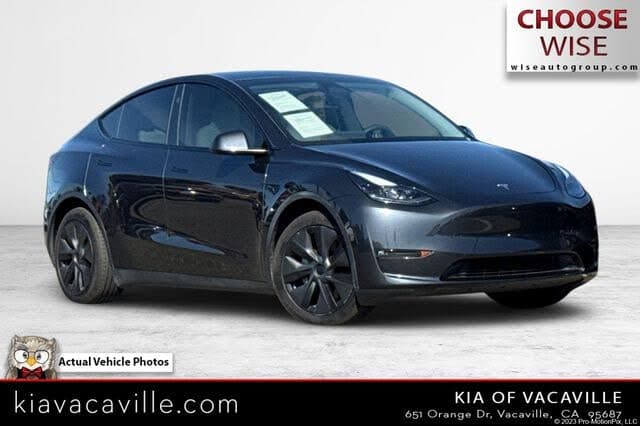 2024 Tesla Model Y photo 1