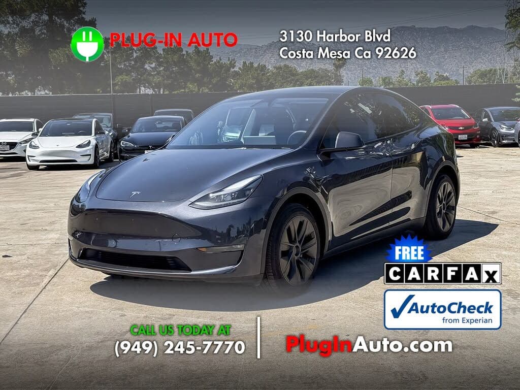 2024 Tesla Model Y photo 1