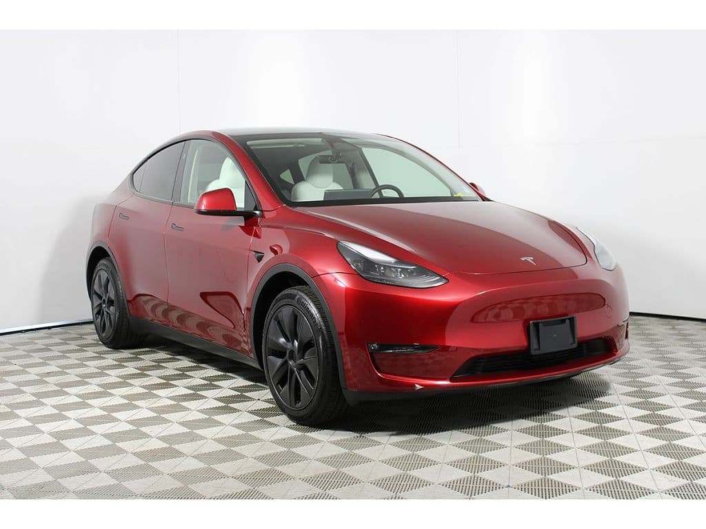 2024 Tesla Model Y photo 1