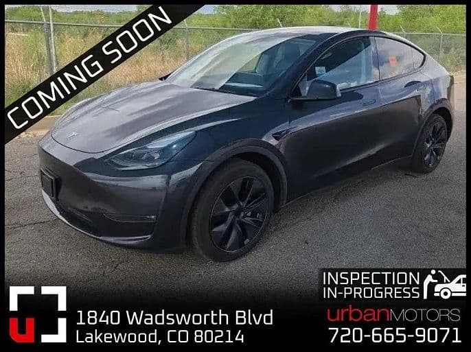 2025 Tesla Model Y photo 1