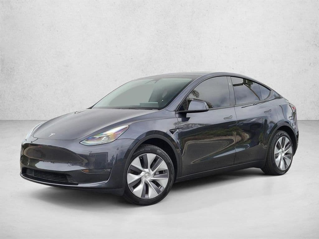 2024 Tesla Model Y photo 1