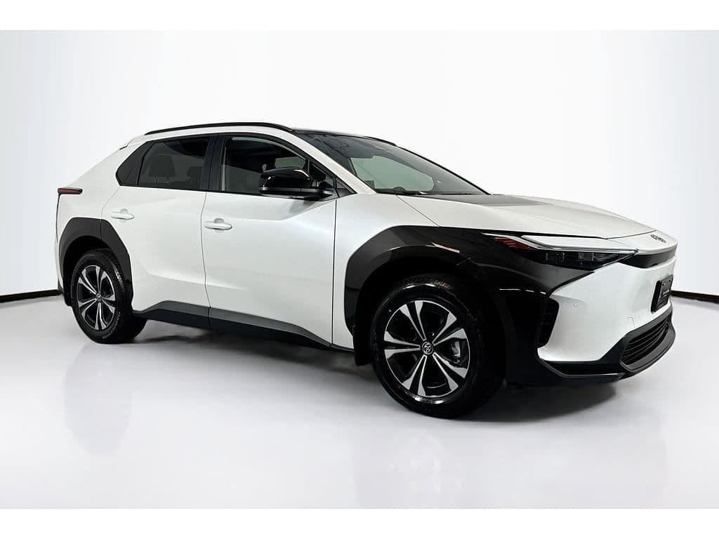 2025 Toyota bZ4X photo 1