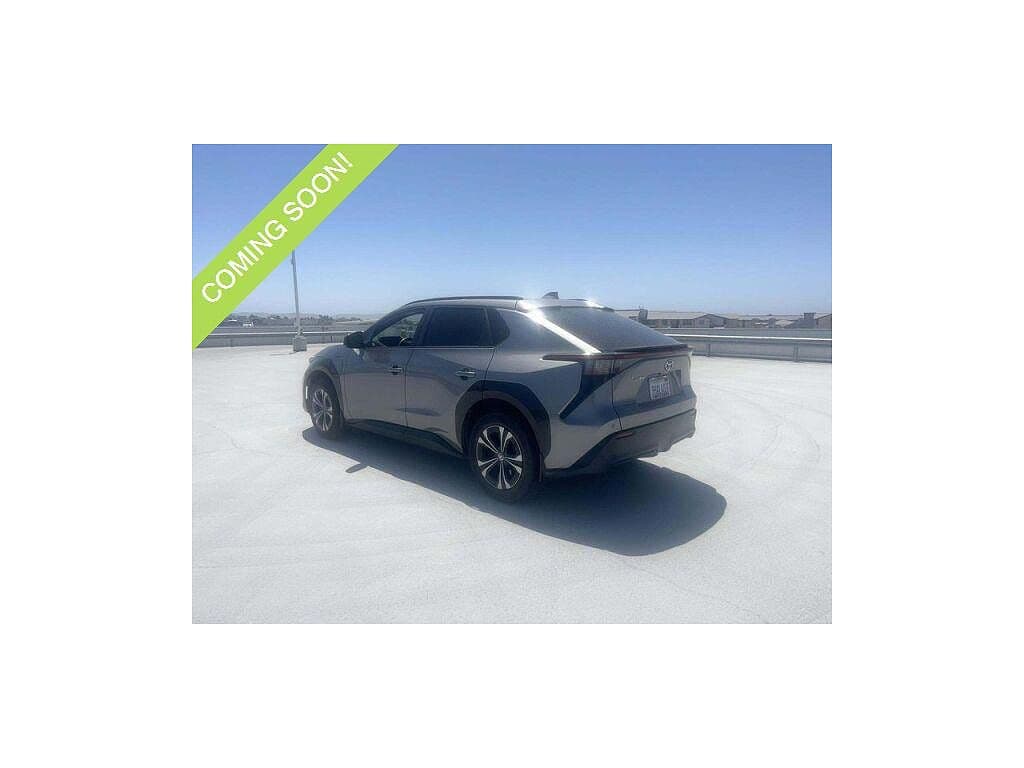 2023 Toyota bZ4X photo 1