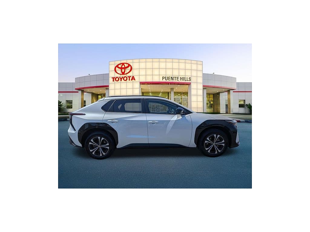2023 Toyota bZ4X photo 1