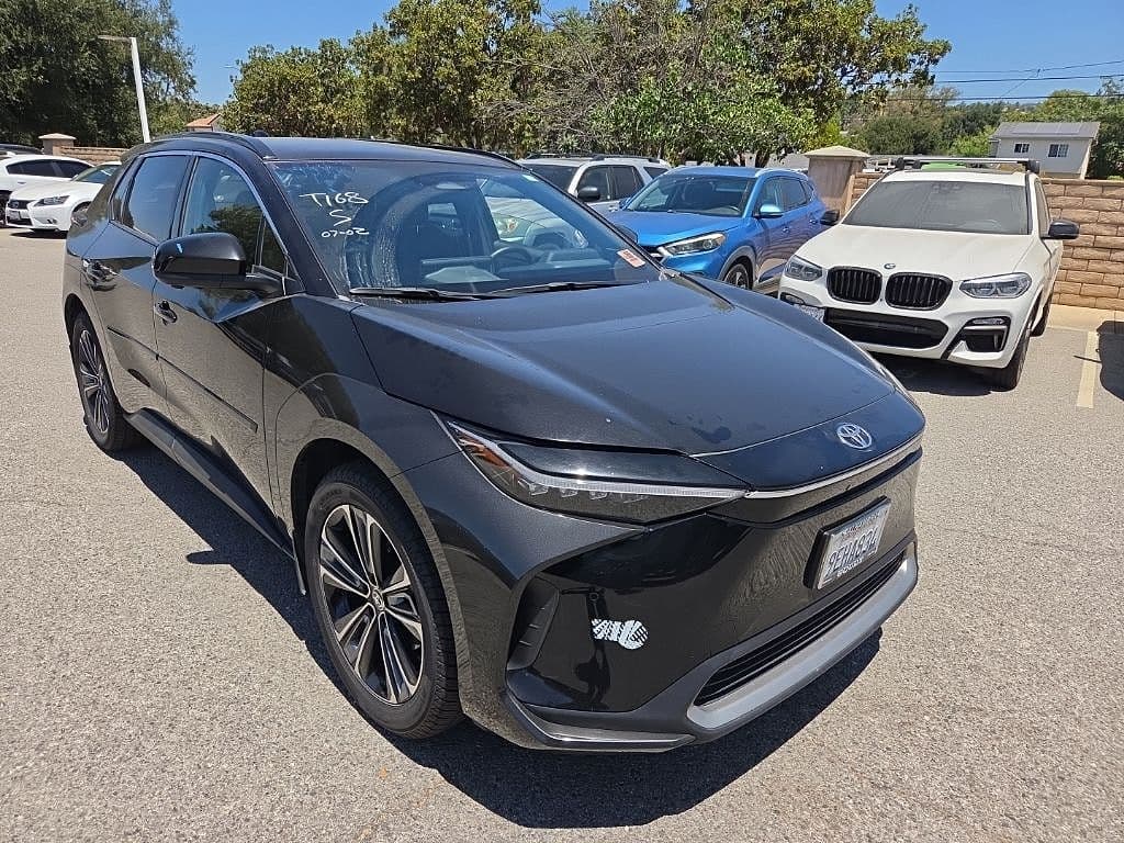 2023 Toyota bZ4X photo 1