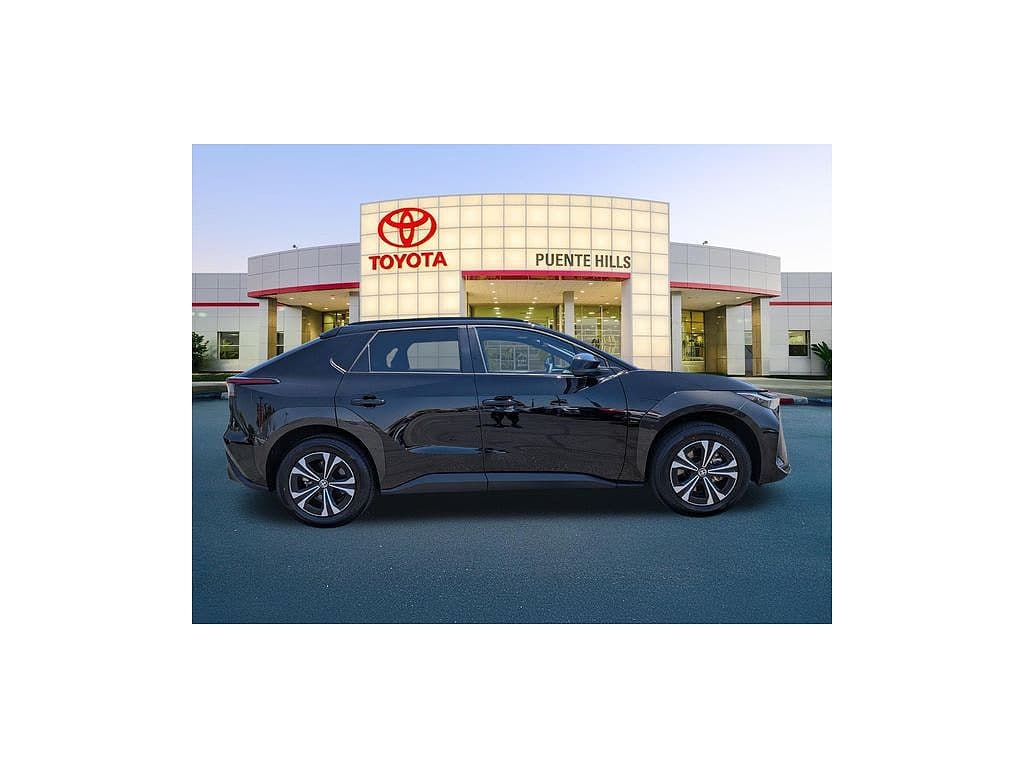 2023 Toyota bZ4X photo 1