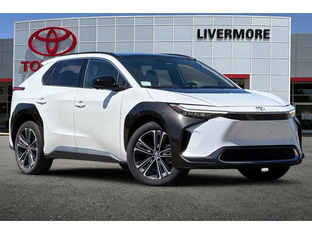 2023 Toyota bZ4X photo 1