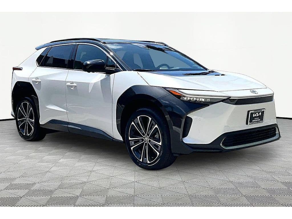 2023 Toyota bZ4X photo 1