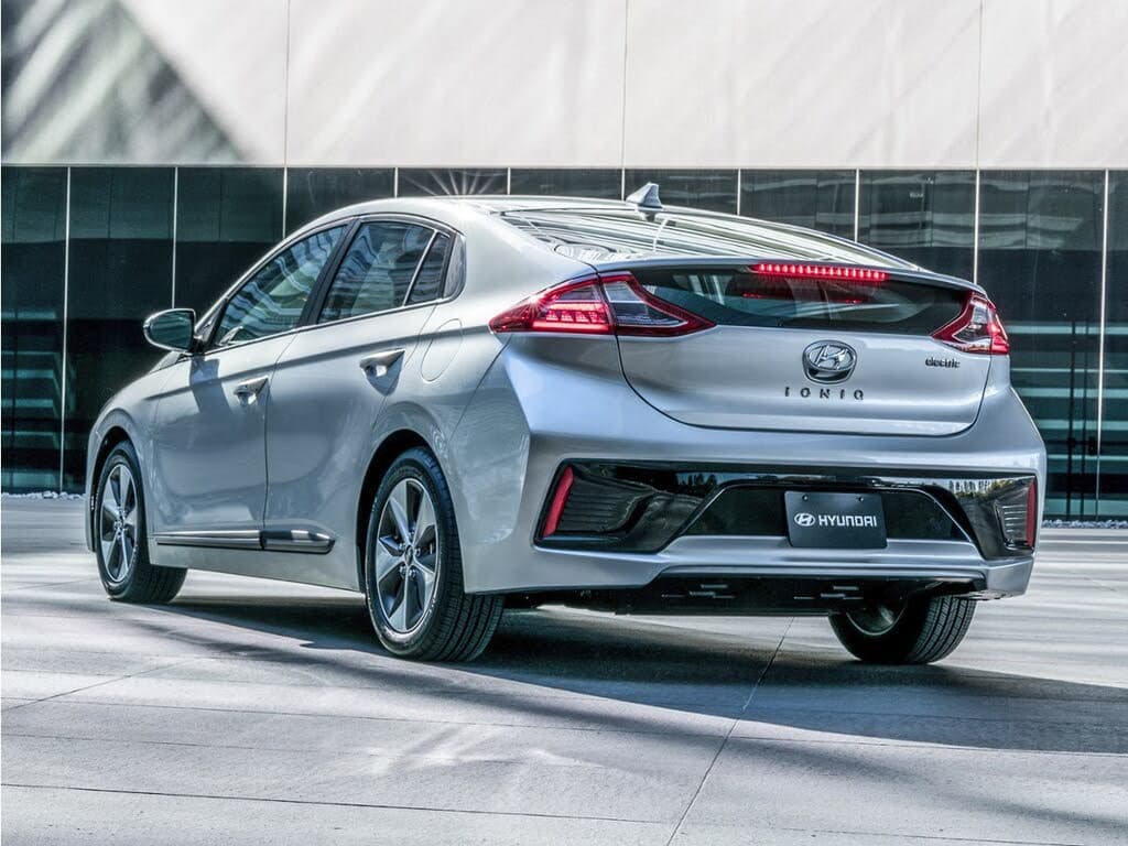 2019 Hyundai Ioniq photo 1