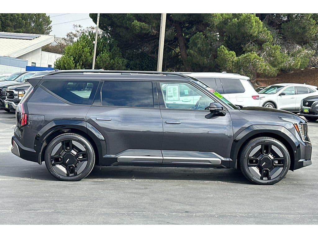 2024 Kia EV9 photo 1