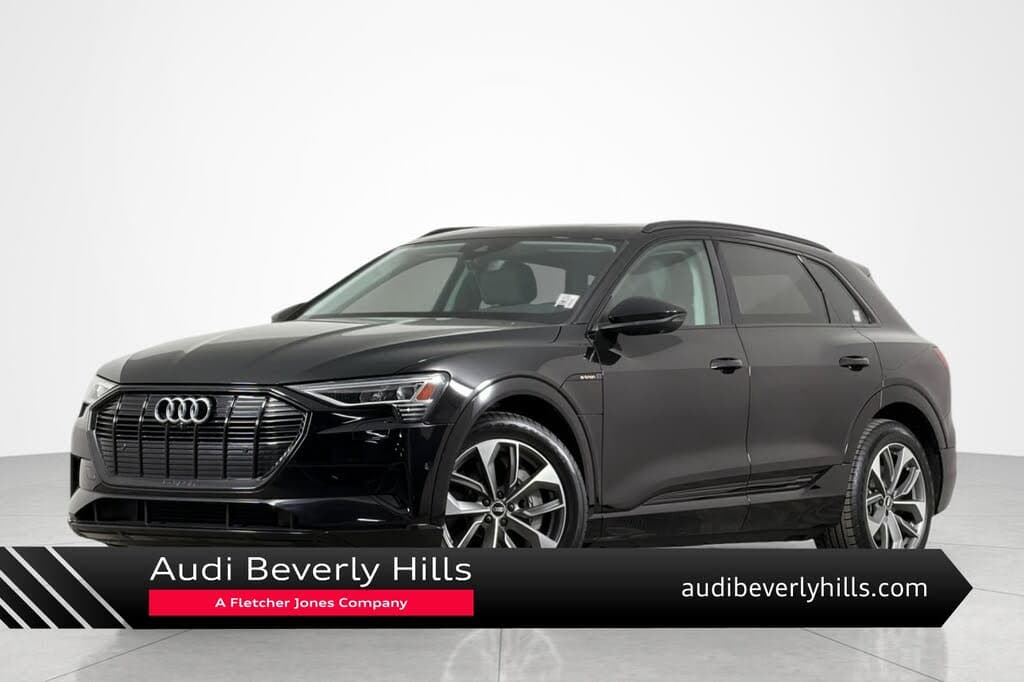 2021 Audi e-tron photo 1